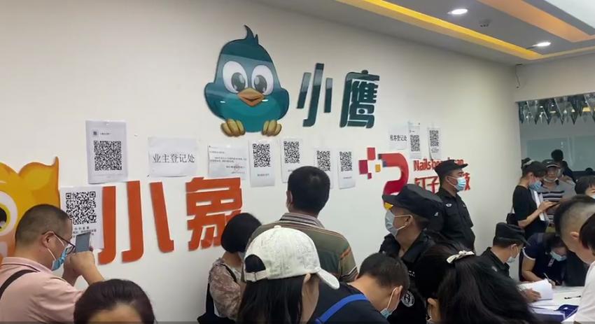 探索小巷隐藏宝藏，小鹰找房的最新奇遇与独特小店探索