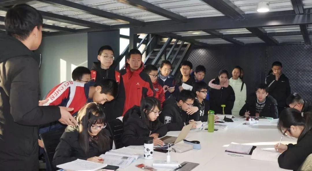 最新学生报，科技前沿引领未来学习潮流